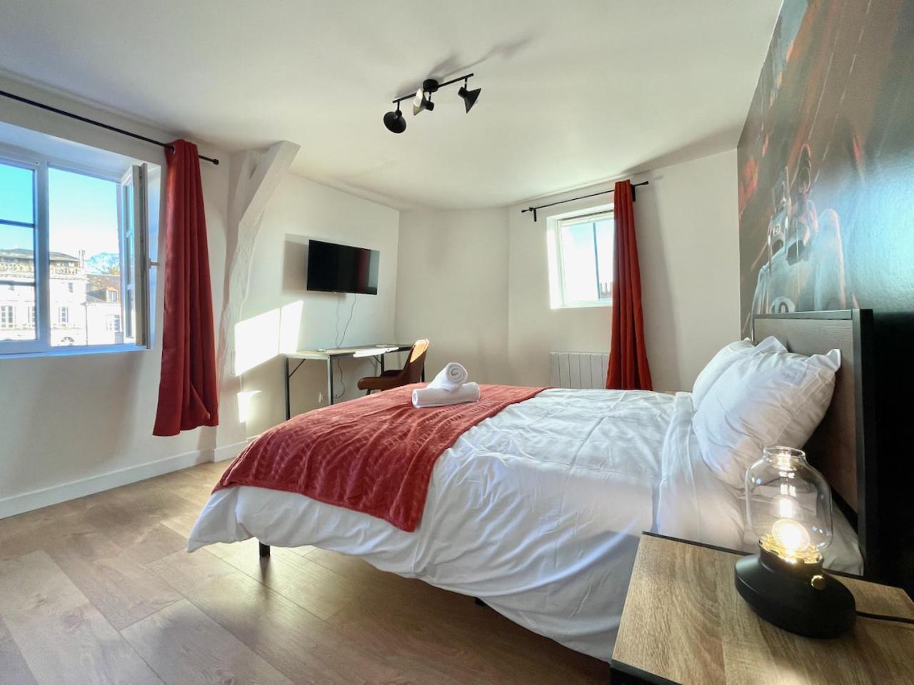 Legendes De La Piste - Sonights Apartment Château-du-Loir Exterior foto